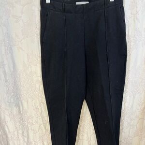 Everlane The Dream Pant Woman’s Tapered Ankle Pintuck Seam Pant Black Size M